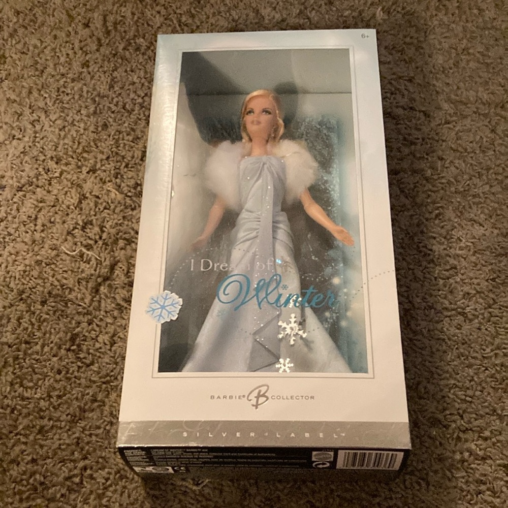 New Barbie Collector I Dream of Winter Doll silver label